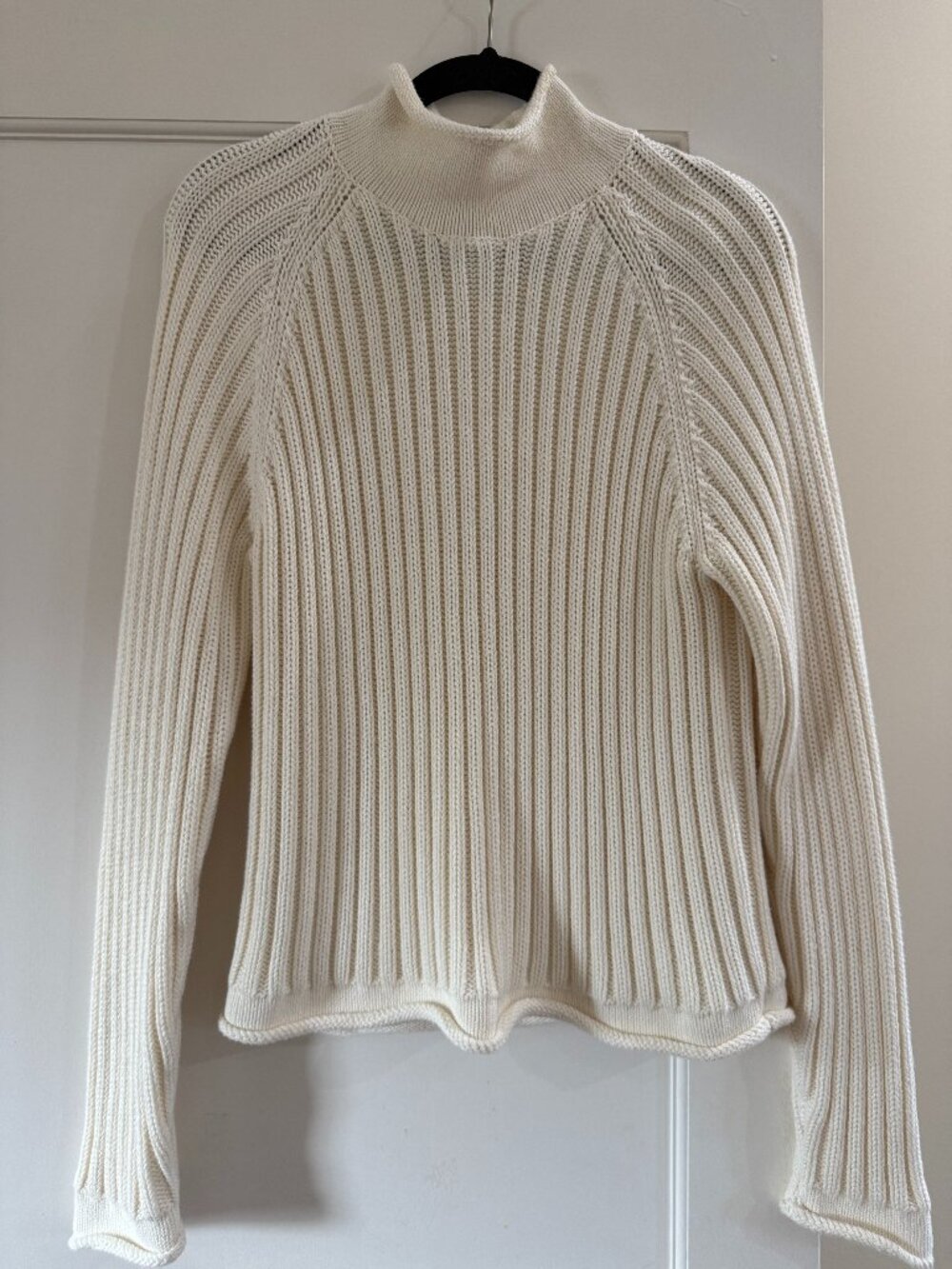Faherty White Sweater - Picture 2 of 2